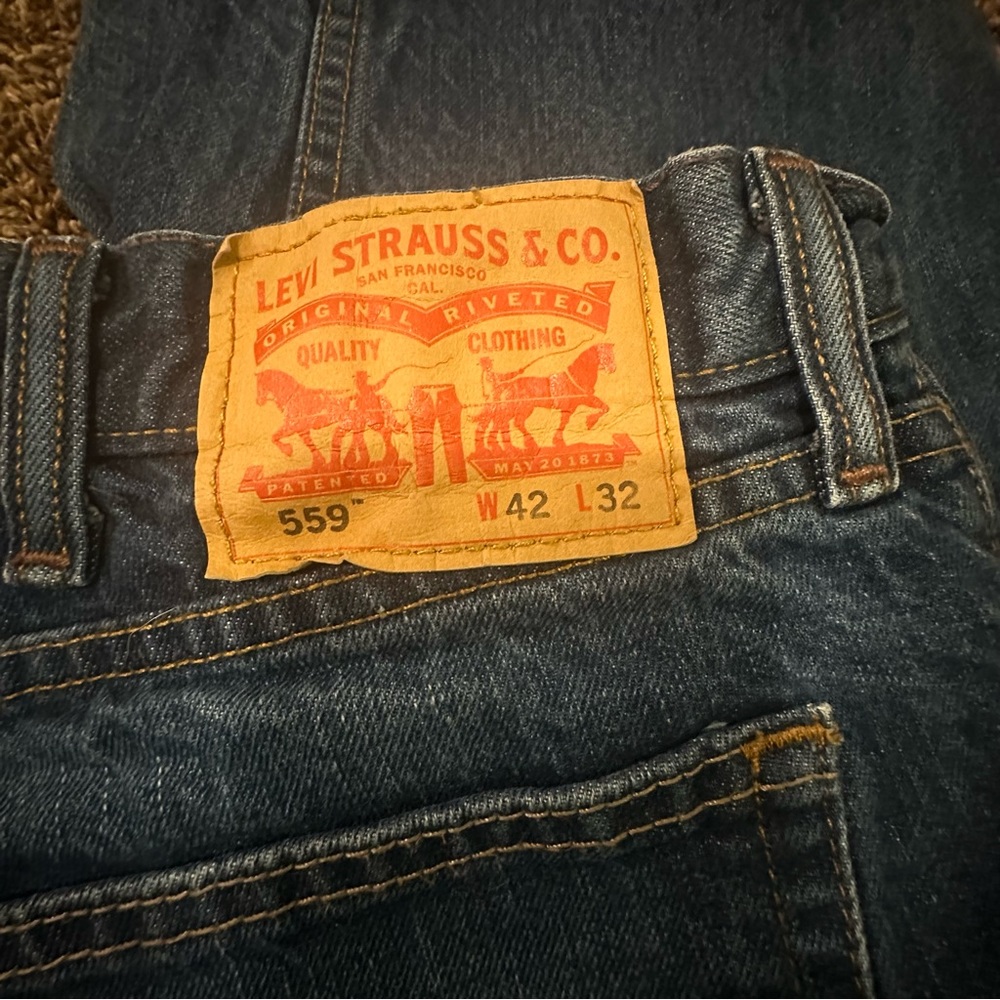 Men’s Bog & Tall Levi’s 559 relaxed fit Jeans Size 42 X 32 - Picture 9 of 9